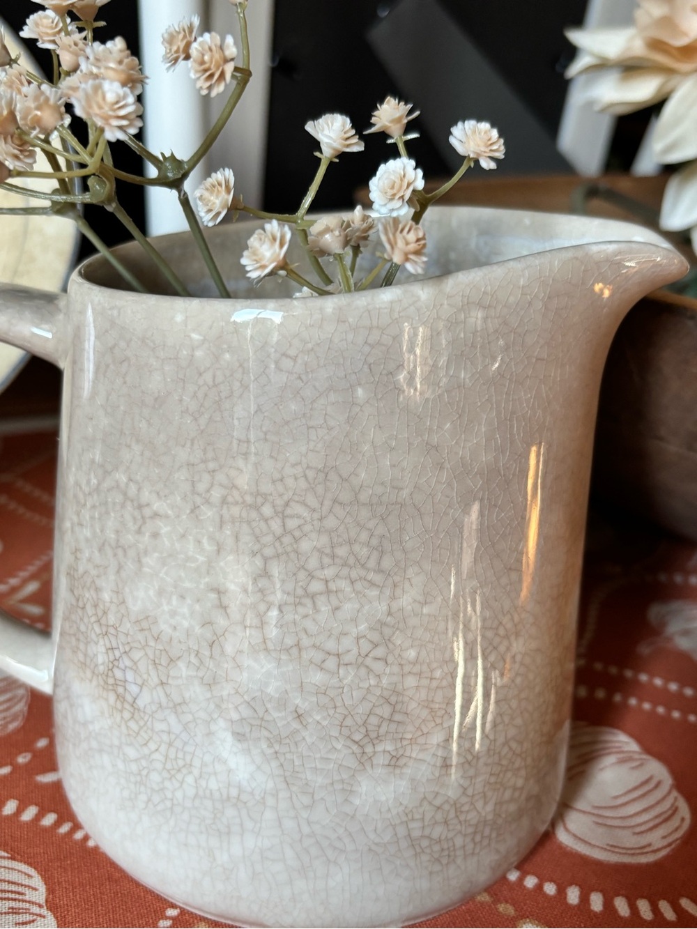 Neutral Crackle Ceramic Pitcher - Collection - Picture 2 of 8
